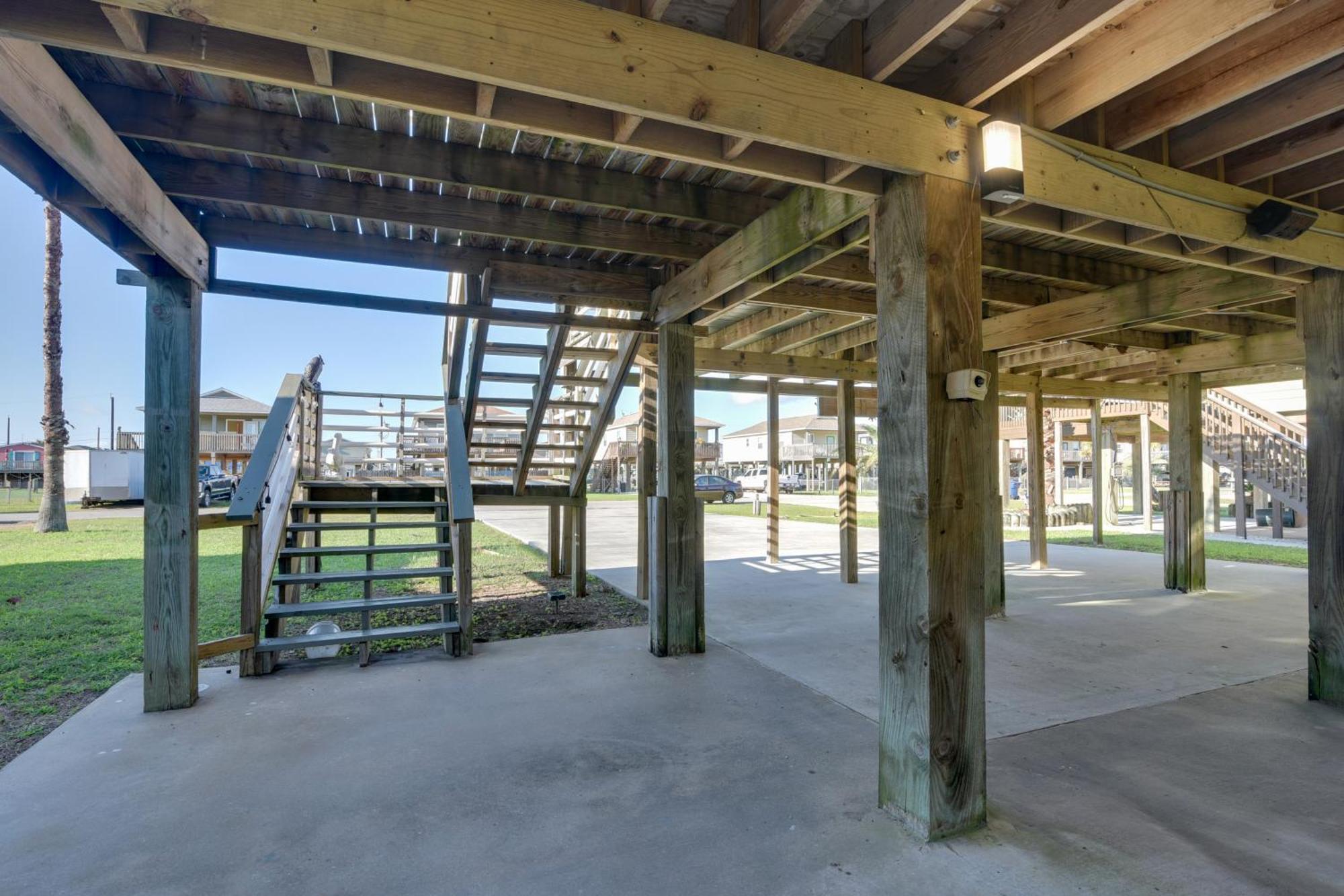 Sunset-View Surfside Beach House Walk To Beach! Exterior photo